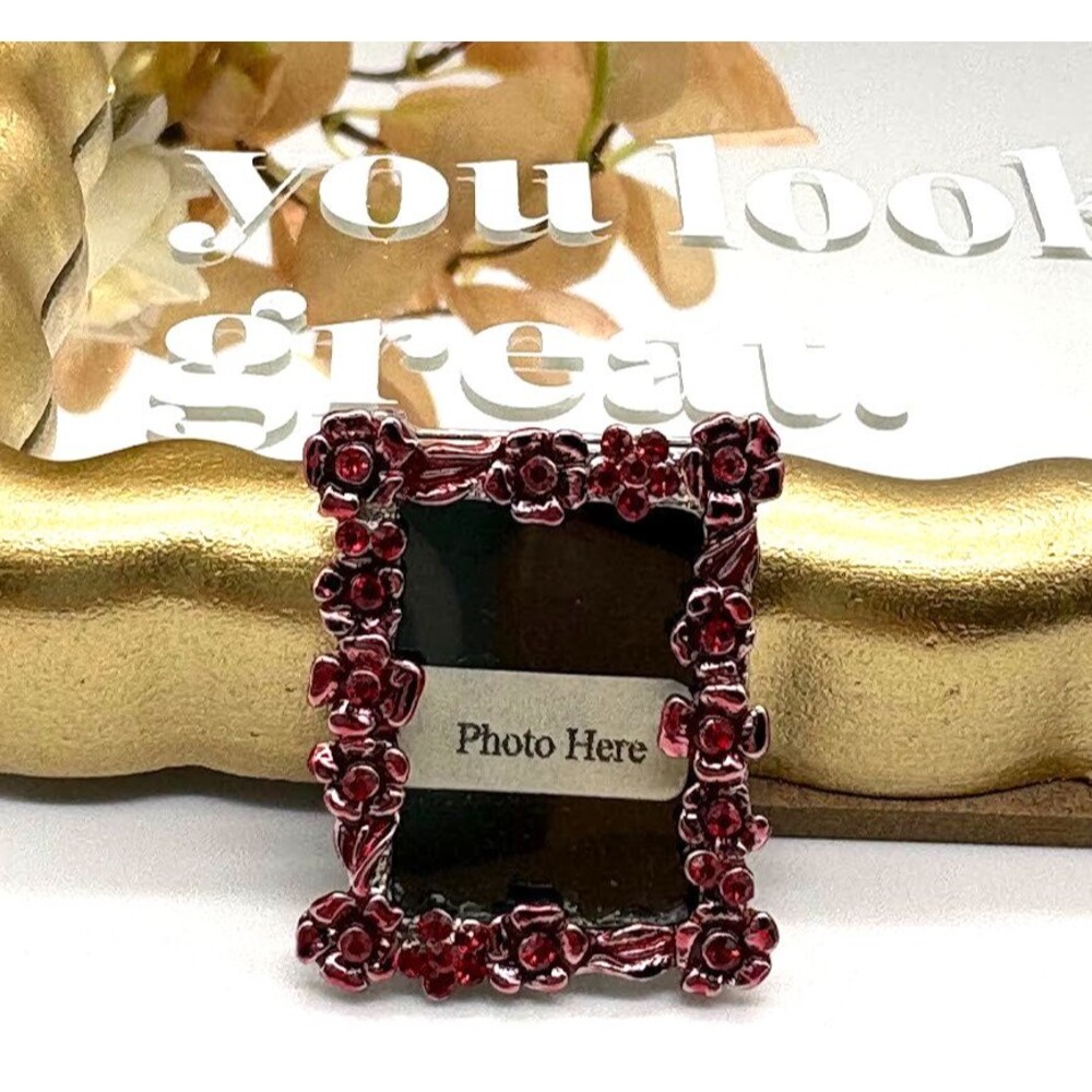 Red Rhinestone Photo Frame Brooch Pin Silver Tone Floral Enamel Holds Tiny Photo - Picture 2 of 5